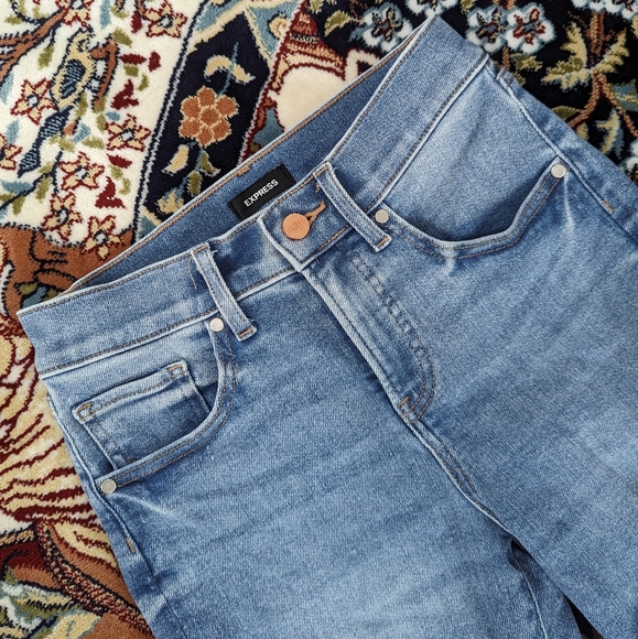 Mid Rise Light Wash Hyper Stretch Bootcut Jeans - Picture 8 of 10